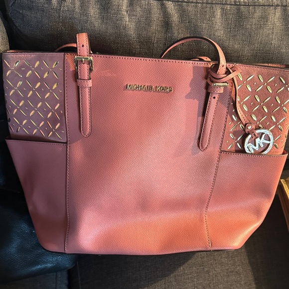 Michael Kors Handbags - Michael Kors Coral Tote with Gold Accents